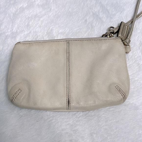Coach Legacy Chalk White Leather Turnlock Flap Wristlet w/Pink Interior - Picture 6 of 12
